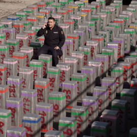 El mayor alijo de cocaína aprehendido hasta la fecha en el mar por las fuerzas de seguridad europeas: 9.994 kilos.