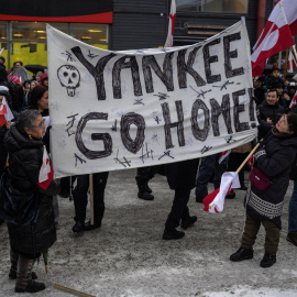 Manifestantes en Nuuk, la capital de Groenlandia, contra las intenciones del presidente de EEUU, Donal Trump, de anexionar ese territorio ártico.
