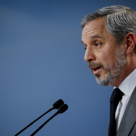 El vicesecretario de Hacienda, Vivienda e Infraestructuras, Juan Bravo, durante la rueda de prensa ofrecida este miércoles en Madrid.