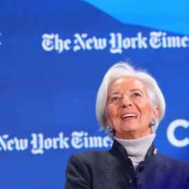 La presidenta del BCE, Christine Lagarde, durante uno de los debates organizados en el Foro de Davos (Suiza).