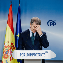 Feijóo comparece tras una reunión del PP para el seguimiento de los accidentes ferroviario.