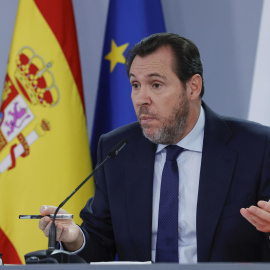 El ministro de Transportes y Movilidad Sostenible, Óscar Puente, durante la rueda de prensa ofrecida tras el Consejo de Ministros, este martes, en el Palacio de la Moncloa
