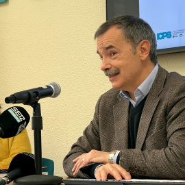 El director de l'ICPS, Oriol Bartomeus, durant la presentació del sondeig de 2025 de la institució. 03/02/2026