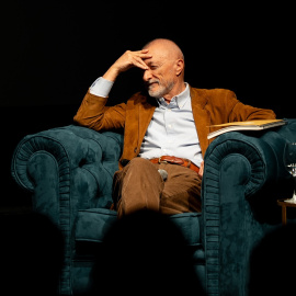 EuropaPress_7261706_escritor_arturo_perez_reverte_comparecencia_rueda_prensa_informar_nueva