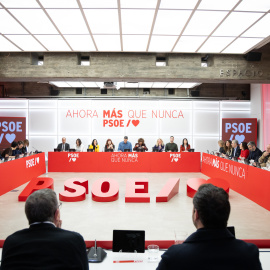 Imagen de la Ejecutiva Federal del PSOE este lunes en Ferraz, presidida por Pedro Sánchez, tras las elecciones en Aragón
