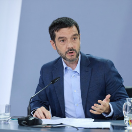 El ministro de Derechos Sociales, Consumo y Agenda 2030, Pablo Bustinduy, durante una rueda de prensa posterior a la reunión del Consejo de Ministros.