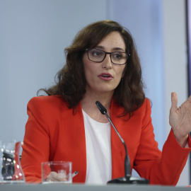 La ministra de Sanidad, Mónica García durante la rueda de prensa posterior a la reunión del Consejo de Ministros, este martes en el Palacio de La Moncloa