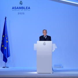 Florentino Perez, presidente del Real Madrid, durante una asamblea. Archivo.