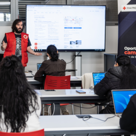 foto formación cruz roja