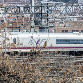 Tren entrando en la estación de Madrid-Puerta de Atocha-Almudena Grandes.