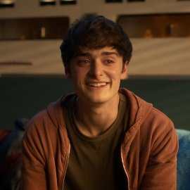 Will (Noah Schnapp) sale del armario en 'Stranger Things'.