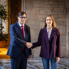 El president de la Generalitat, Salvador Illa, amb la presidenta dels Comuns al Parlament, Jéssica Albiach, en una imatge d'arxiu