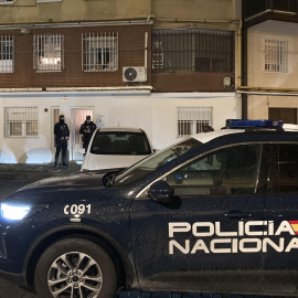 Vista del edificio del madrileño el barrio de Tetuán en el que una mujer fue asesinada este miércoles en un posible caso de violencia machista.