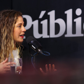 Lara Hernández, coordinadora de Movimiento Sumar, en el plató de 'Público'.