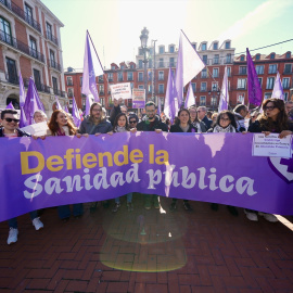 Concentración convocada por las Plataformas por la Sanidad Pública, a 21 de febrero de 2026, en Valladolid.