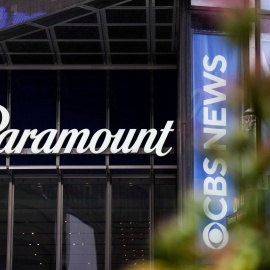 Imagen de arhcivo de la entrada a las oficinas de Paramount en la ciudad de Nueva York.