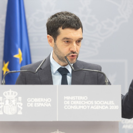 EuropaPress_7170352_ministro_derechos_sociales_consumo_agenda_2030_pablo_bustinduy_rueda_prensa