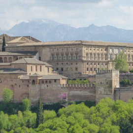 Arquitectura y simbolismo en los tesoros de la Alhambra