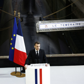 El presidente francés, Emmanuel Macron, en una rueda de prensa en la base naval de Île Longue, en Francia.