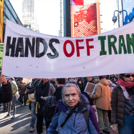 Protesta en Nueva York contra los ataques de EEUU e Israel a Irán, a 28 de febrero de 2026.