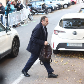 Fotografía de noviembre de 2025 del exministro José Luis Ábalos a su llegada al Tribunal Supremo