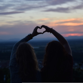 La mayoría de los españoles considera que para tener una vida satisfactoria es importante tener una relación amorosa.