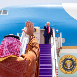 Imagen de archivo del presidente estadounidense Donald Trump con el príncipe heredero saudita Mohammed bin Salman en Riyadh, Arabia Saudí.