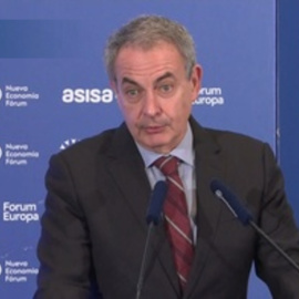 Zapatero alaba el "tono" de Elsa Saiz y la felicita por el proceso de regularización de migrantes