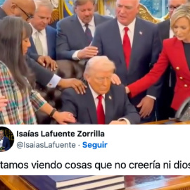 Donald Trump rodeado de pastores evangélicos.