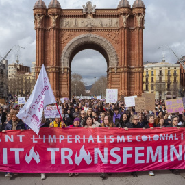 Capçalera de la manifestació convocada per l'Assemblea 8M a Barcelona aquest 8 de març de 2026. 08/03/2026