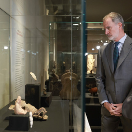 El rey Felipe VI visita este lunes la exposición 'La mitad del mundo. La mujer en el México indígena' que se exhibe en el Museo Arqueológico Nacional en Madrid.