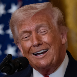 El presidente estadounidense Donald Trump habla durante la celebración del Mes de la Historia de la Mujer en la Casa Blanca.