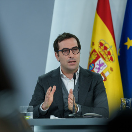 El ministro de Economía, Comercio y Empresa, Carlos Cuerpo, durante una rueda de prensa posterior al Consejo de Ministros, a 17 de marzo de 2026