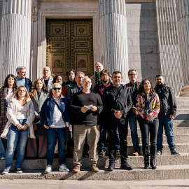 EuropaPress_7379172_fundador_open_arms_oscar_camps_fila_2d_periodista_teresa_aranguren_fila_2i