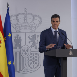 El presidente del Gobierno, Pedro Sánchez, durante su comparecencia este viernes, tras finalizar la reunión del Consejo de Ministros extraordinario en la Moncloa