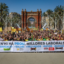 Capçalera de la manifestació de docents
