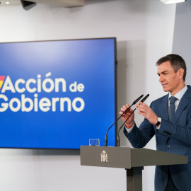 El presidente del Gobierno, Pedro Sánchez, durante una rueda de prensa posterior al Consejo de Ministros extraordinario, en el Palacio de la Moncloa, a 20 de marzo de 2026