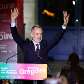 Emmanuel Gregoire, el candidato socialista a la alcaldía en París, este domingo.