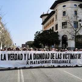 Marcha silenciosa 'Por la verdad y la dignidad de las víctimas de El Bocal' del 22 de marzo, en Santander, Cantabria.