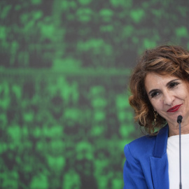 María Jesús Montero, ofrece una rueda de prensa, para abordar asuntos en relación a la convocatoria de elecciones en Andalucía. A 24 de marzo de 2026, en Sevilla.