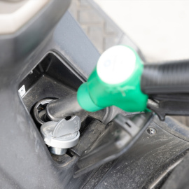 La guerra en Irán ha elevado con fuerza el precio del petróleo ante el riesgo sobre el estrecho de Ormuz