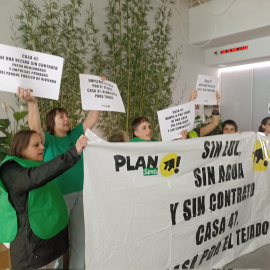 Imagen de la acción dentro de la sede de Casa 47