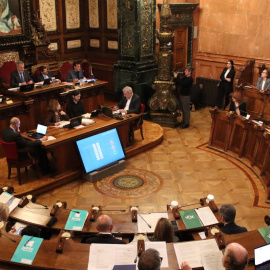 Una imatge del ple municipal d'aquest divendres de l'Ajuntament de Barcelona. 27/03/2026