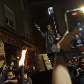 Foto de archivo de la procesión y entierro de Genarín, celebrada en 2023.