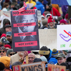 Protestas "No Kings" en la ciudad St. Paul (Minnesota).