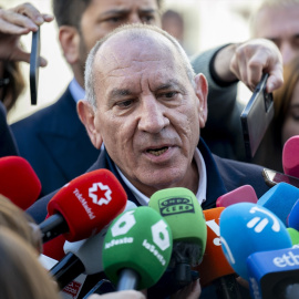 El exdirector adjunto operativo (DAO) de la Policía Nacional, José Ángel González, atiende a los medios a su salida del Juzgado de Violencia sobre la Mujer Número 8