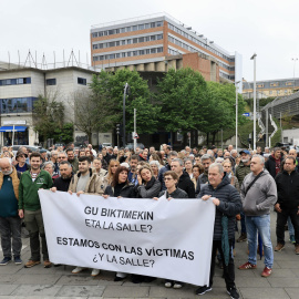 Concentración de apoyo a las víctimas de abusos sexuales del fraile Patxi Ezkiaga.
