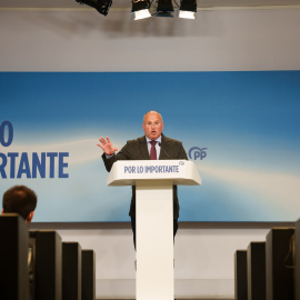El secretario general del Partido Popular, Miguel Tellado, durante la rueda de prensa posterior al Comité de Dirección del PP, a 20 de abril de 2026, en Madrid (España).