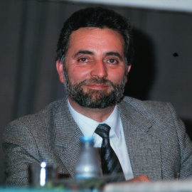 EuropaPress_3114287_fuera_dirigente_izquierda_unida_julio_anguita_xii_congreso_pce_donde_fue