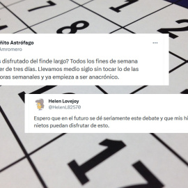 Imagen de un calendario con dos tuits que reclaman una semana laboral de cuatro días